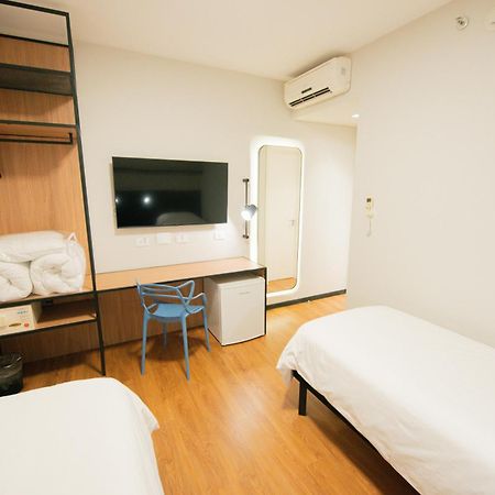 Ibis Curitiba Shopping Hotel Exterior photo