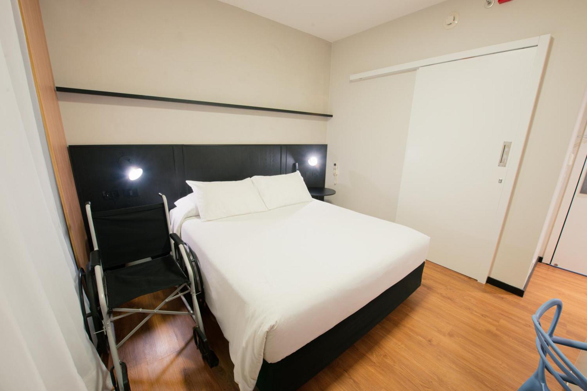 Ibis Curitiba Shopping Hotel Exterior photo